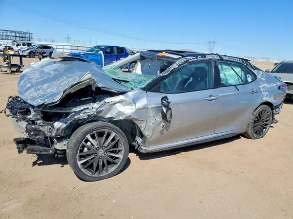 4T1KZ1AK5RU104201 2024 TOYOTA CAMRY - Image 1