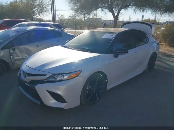 4T1KZ1AK6LU034098 2020 TOYOTA CAMRY - Image 2