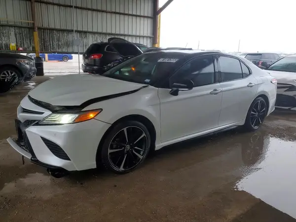 4T1KZ1AK6LU042265 2020 TOYOTA CAMRY - Image 1