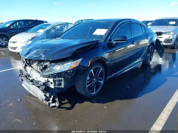 4T1KZ1AK6LU045666 2020 TOYOTA CAMRY - Image 2