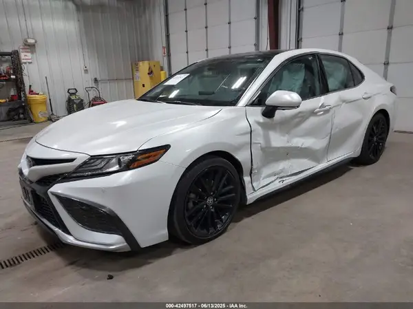 4T1KZ1AK6MU049153 2021 TOYOTA CAMRY - Image 2