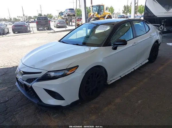 4T1KZ1AK6MU049749 2021 TOYOTA CAMRY - Image 2