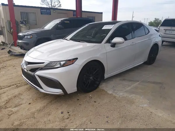 4T1KZ1AK6MU051663 2021 TOYOTA CAMRY - Image 2
