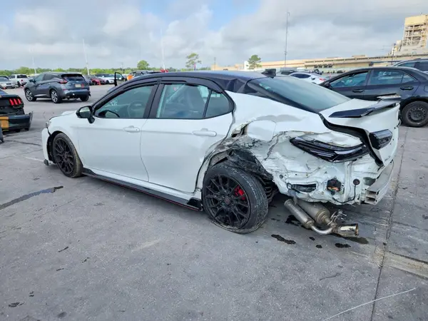 4T1KZ1AK6MU052568 2021 TOYOTA CAMRY - Image 2