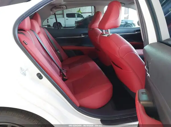 4T1KZ1AK6MU056703 2021 TOYOTA CAMRY - Image 8