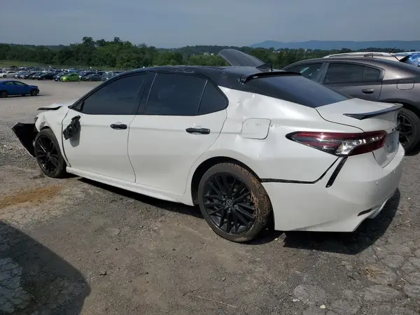 4T1KZ1AK6MU058984 2021 TOYOTA CAMRY - Image 2