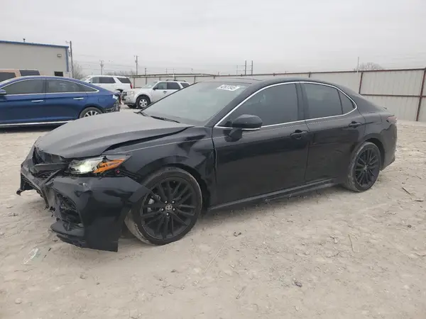 4T1KZ1AK6NU066813 2022 TOYOTA CAMRY - Image 1
