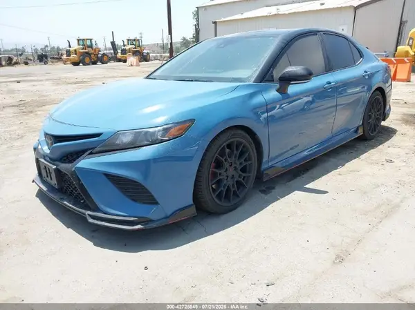 4T1KZ1AK6NU068223 2022 TOYOTA CAMRY - Image 2
