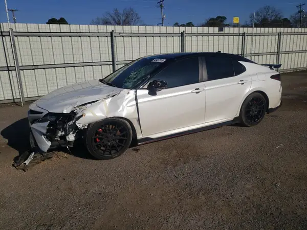 4T1KZ1AK6PU075319 2023 TOYOTA CAMRY - Image 1