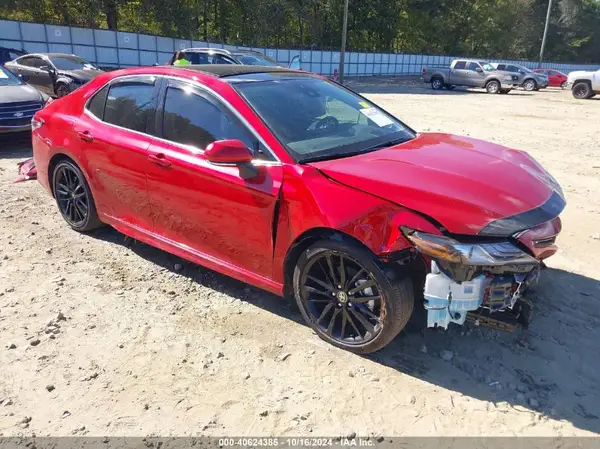 4T1KZ1AK6RU095413 2024 TOYOTA CAMRY - Image 1