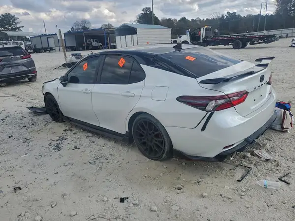 4T1KZ1AK6RU099882 2024 TOYOTA CAMRY - Image 2