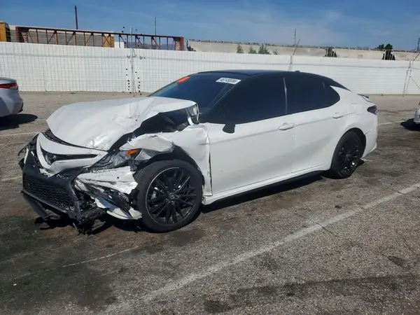 4T1KZ1AK6RU102361 2024 TOYOTA CAMRY - Image 1