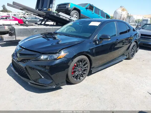 4T1KZ1AK7MU057682 2021 TOYOTA CAMRY - Image 2