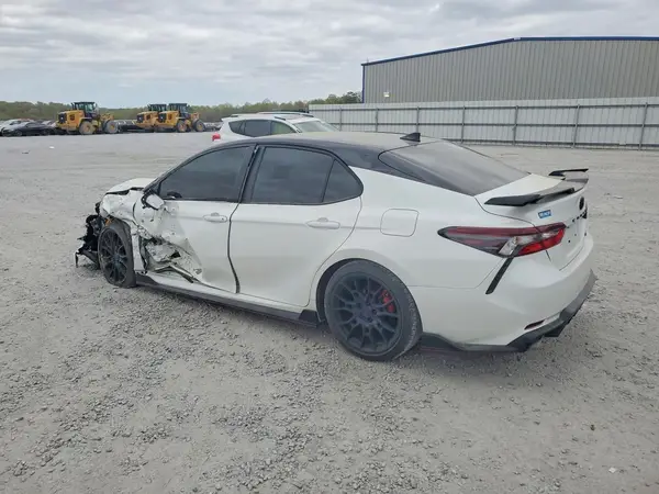4T1KZ1AK7MU058590 2021 TOYOTA CAMRY - Image 2