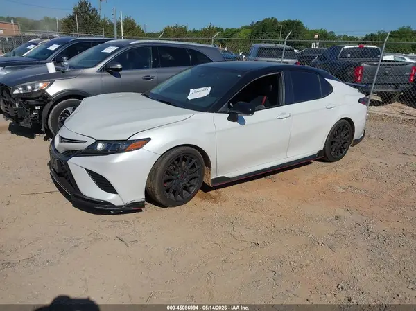 4T1KZ1AK7NU061443 2022 TOYOTA CAMRY - Image 2