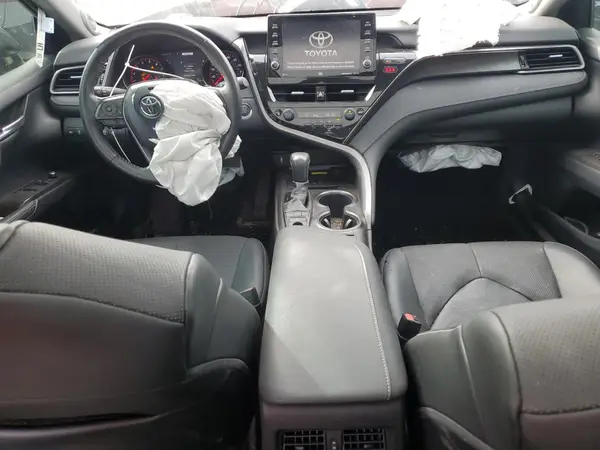 4T1KZ1AK7NU061880 2022 TOYOTA CAMRY - Image 8