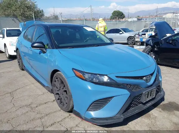 4T1KZ1AK7NU065296 2022 TOYOTA CAMRY - Image 1