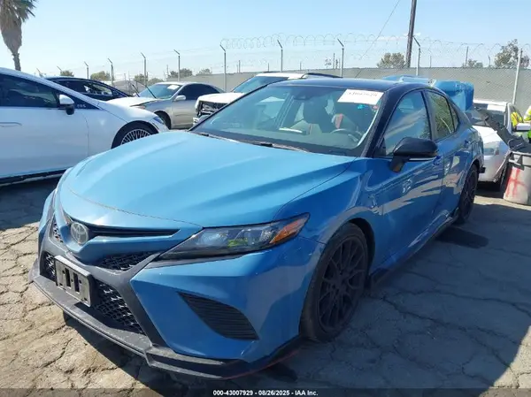 4T1KZ1AK7NU065296 2022 TOYOTA CAMRY - Image 2