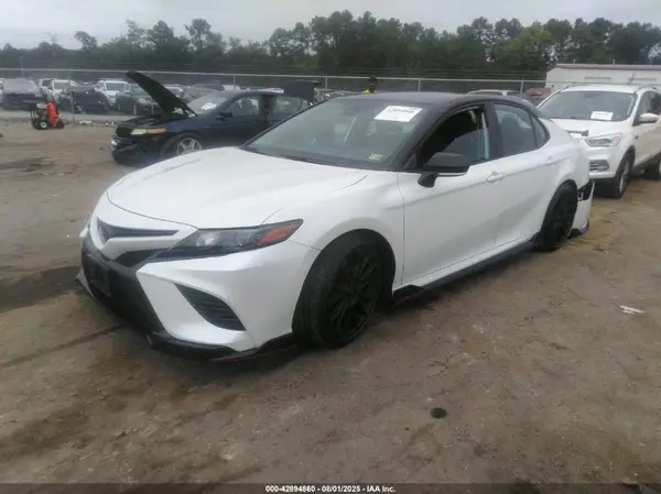 4T1KZ1AK7NU070952 2022 TOYOTA CAMRY - Image 2