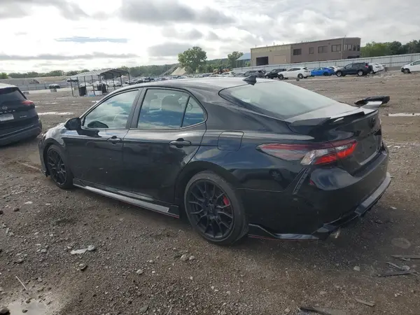4T1KZ1AK7NU071566 2022 TOYOTA CAMRY - Image 2