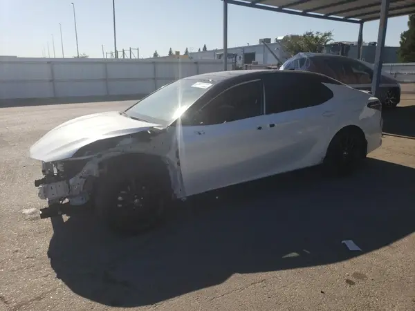 4T1KZ1AK7PU075877 2023 TOYOTA CAMRY - Image 1