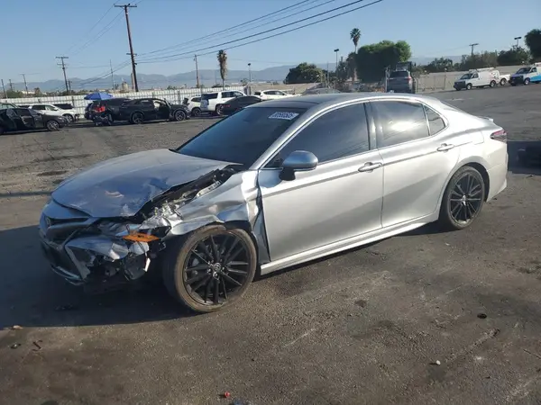4T1KZ1AK7PU076706 2023 TOYOTA CAMRY - Image 1
