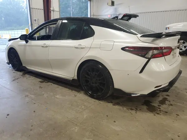 4T1KZ1AK7PU084238 2023 TOYOTA CAMRY - Image 2