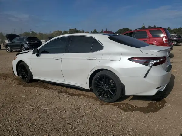 4T1KZ1AK7RU098045 2024 TOYOTA CAMRY - Image 2