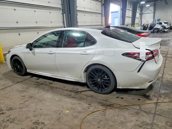 4T1KZ1AK7RU102627 2024 TOYOTA CAMRY - Image 2