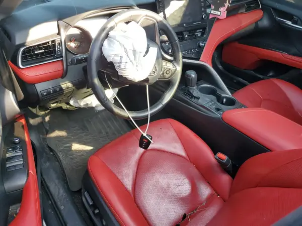 4T1KZ1AK8MU050093 2021 TOYOTA CAMRY - Image 8