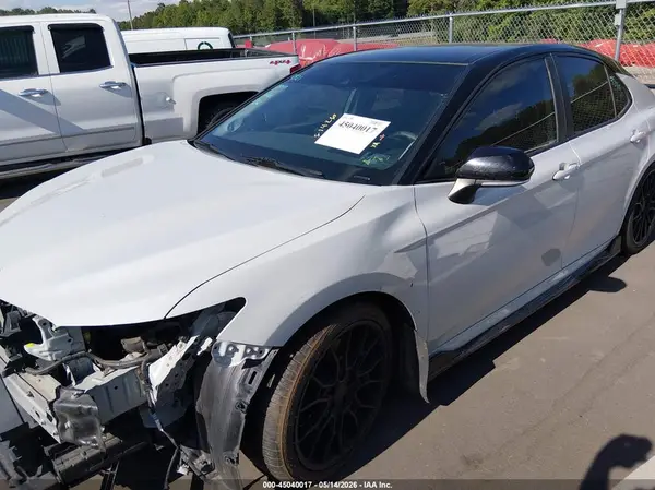4T1KZ1AK8MU051924 2021 TOYOTA CAMRY - Image 2