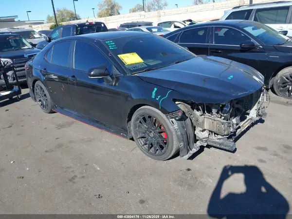 4T1KZ1AK8MU052524 2021 TOYOTA CAMRY - Image 1