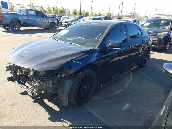 4T1KZ1AK8MU052524 2021 TOYOTA CAMRY - Image 2