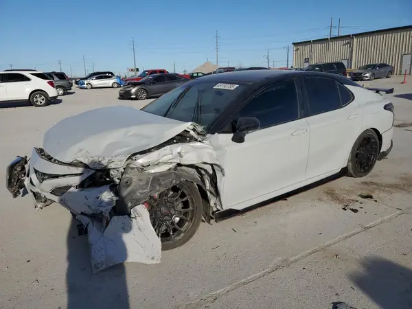 4T1KZ1AK8MU057982 2021 TOYOTA CAMRY - Image 1
