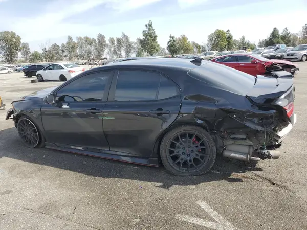 4T1KZ1AK8NU070684 2022 TOYOTA CAMRY - Image 2
