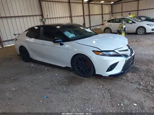 4T1KZ1AK8PU072485 2023 TOYOTA CAMRY - Image 1