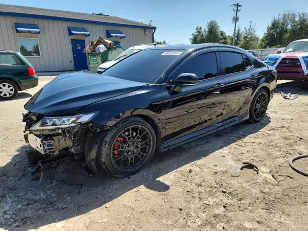 4T1KZ1AK8RU089242 2024 TOYOTA CAMRY - Image 1