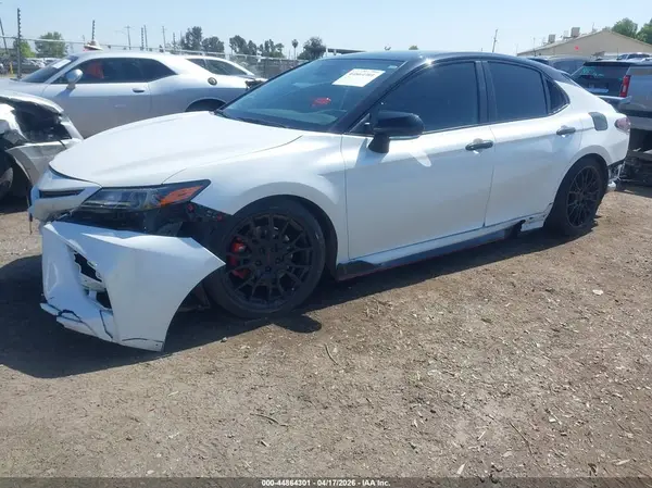 4T1KZ1AK8RU100370 2024 TOYOTA CAMRY - Image 2