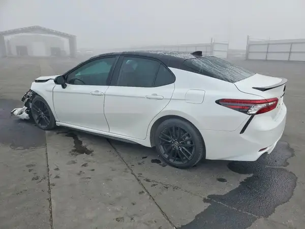 4T1KZ1AK9MU051706 2021 TOYOTA CAMRY - Image 2