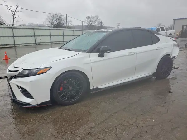 4T1KZ1AK9MU052502 2021 TOYOTA CAMRY - Image 1