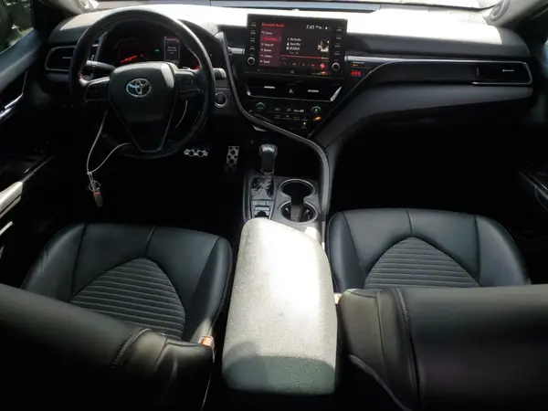 4T1KZ1AK9NU061900 2022 TOYOTA CAMRY - Image 8