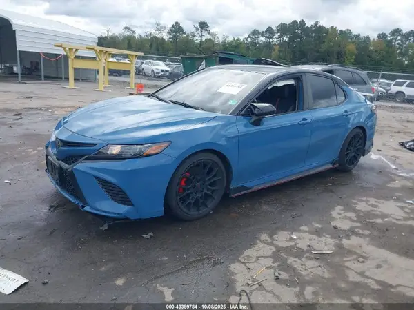 4T1KZ1AK9NU062562 2022 TOYOTA CAMRY - Image 2