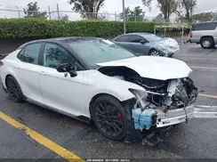 4T1KZ1AK9NU065056 2022 TOYOTA CAMRY
