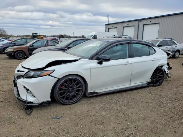 4T1KZ1AK9NU069432 2022 TOYOTA CAMRY - Image 1