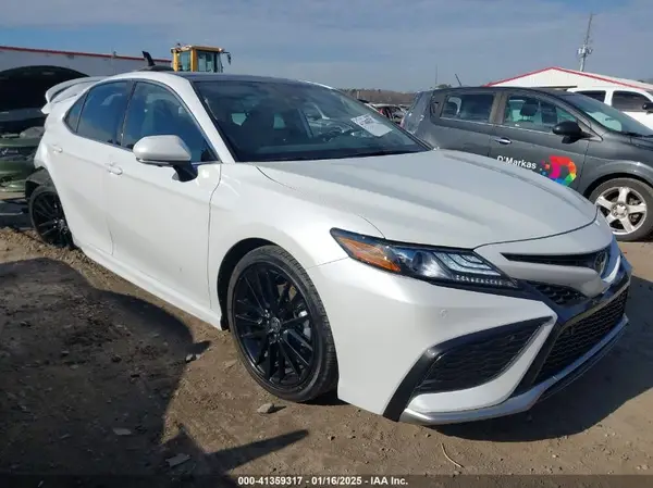 4T1KZ1AK9RU090920 2024 TOYOTA CAMRY - Image 1