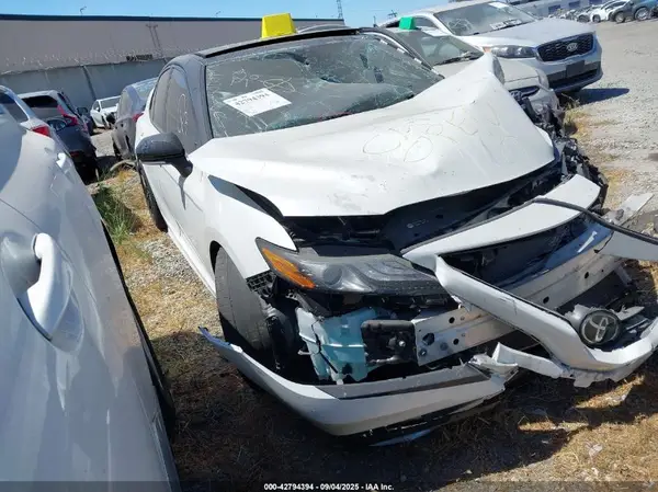 4T1KZ1AK9RU094997 2024 TOYOTA CAMRY - Image 1
