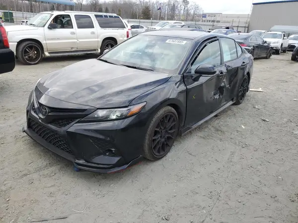 4T1KZ1AK9RU096667 2024 TOYOTA CAMRY - Image 1
