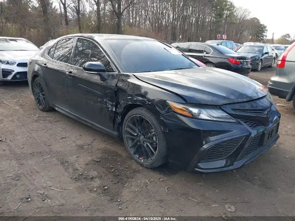 4T1KZ1AK9RU102516 2024 TOYOTA CAMRY - Image 1