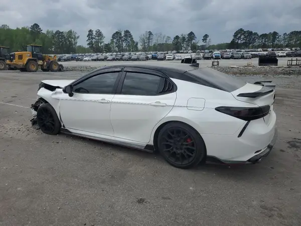 4T1KZ1AK9RU102774 2024 TOYOTA CAMRY - Image 2