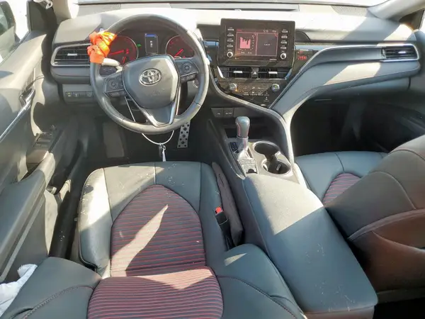 4T1KZ1AK9RU102998 2024 TOYOTA CAMRY - Image 8